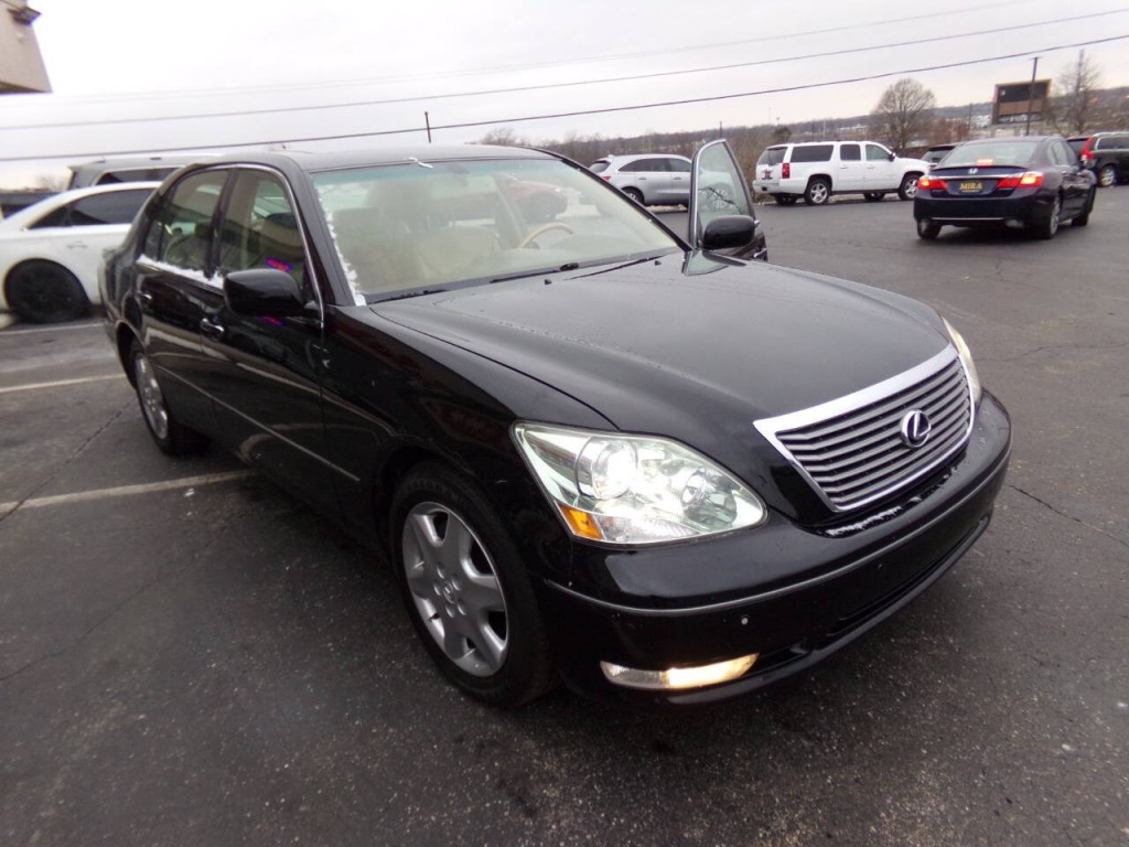 2005 Lexus LS 430 Image 40