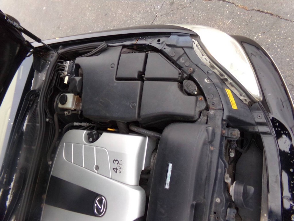 2005 Lexus LS 430 Image 42