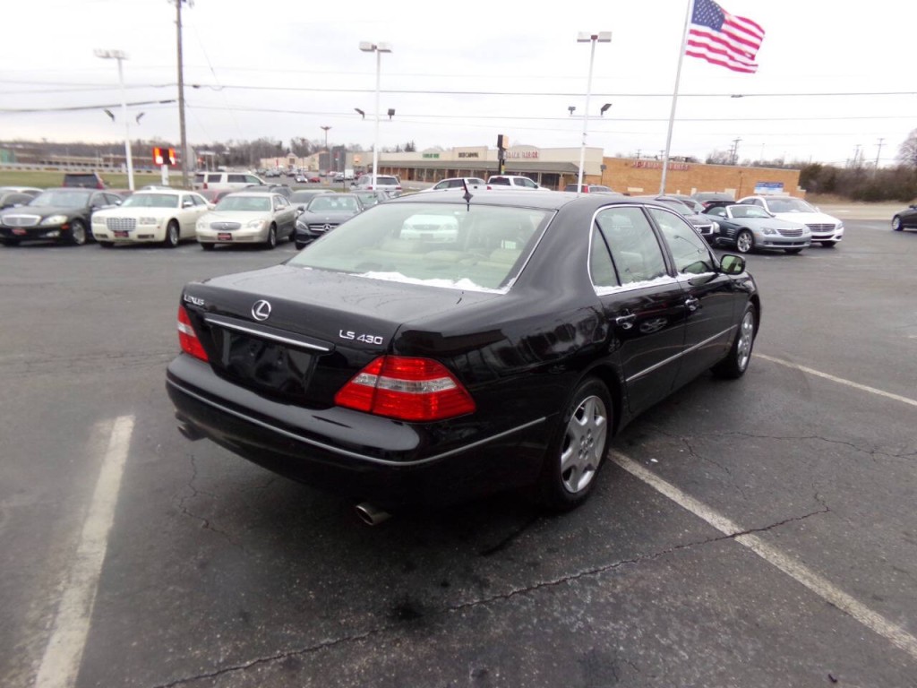 2005 Lexus LS 430 Image 48