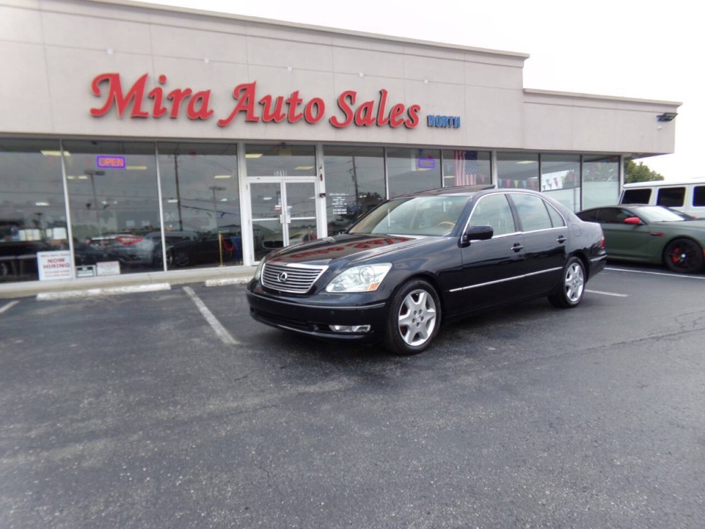 2005 Lexus LS 430 Image 2