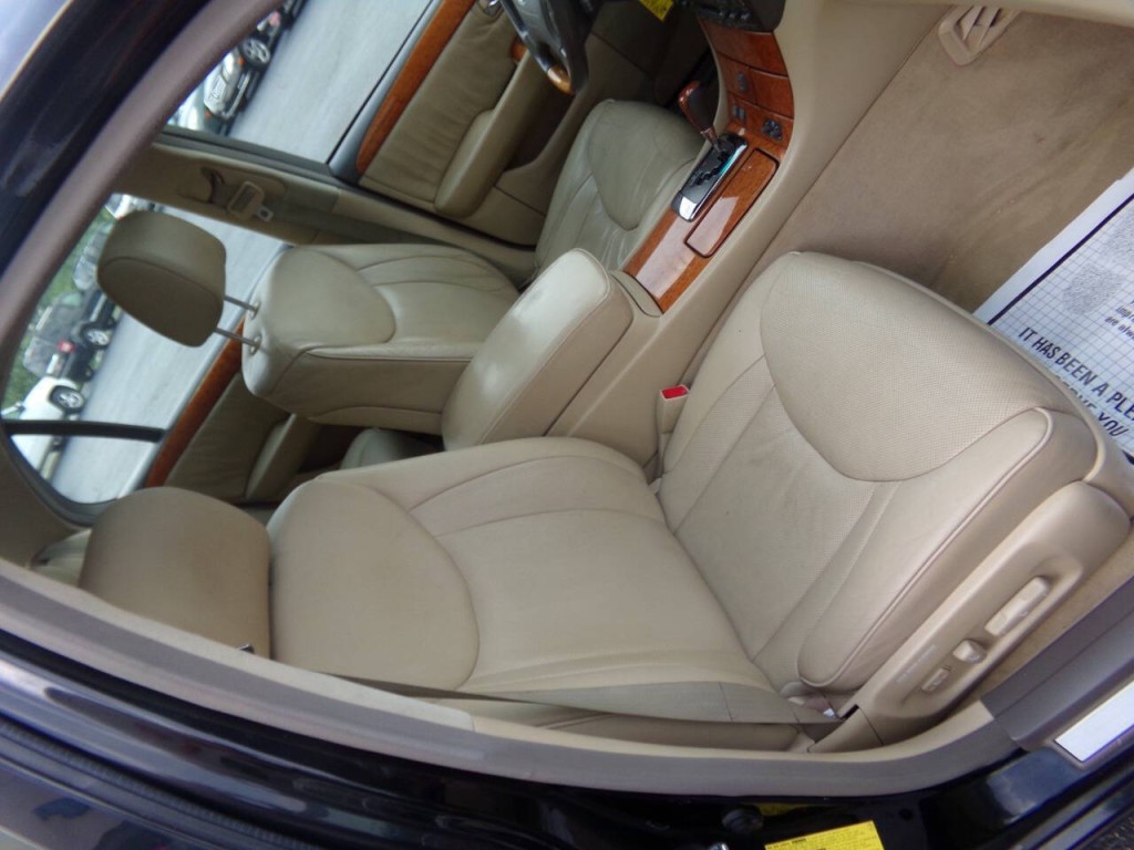2005 Lexus LS 430 Image 27