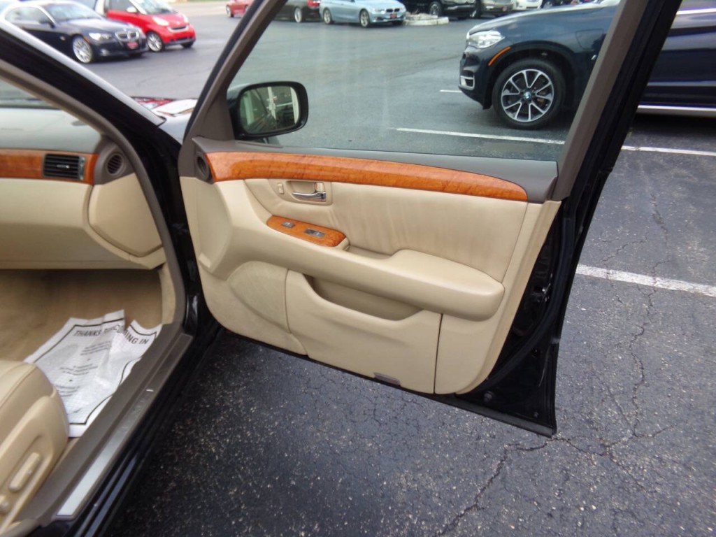 2005 Lexus LS 430 Image 29