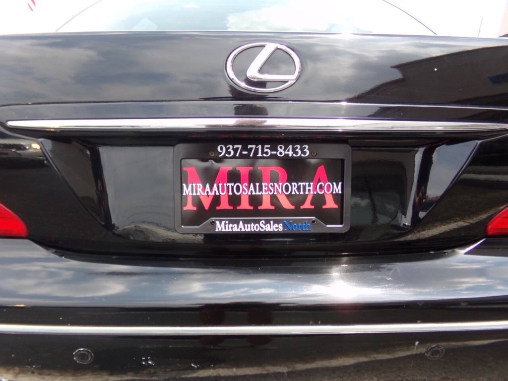 2005 Lexus LS 430 Image 38