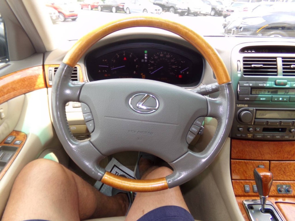 2005 Lexus LS 430 Image 52