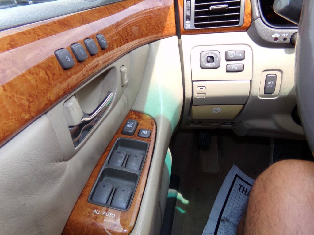 2005 Lexus LS 430 Image 53