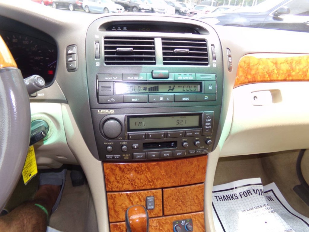 2005 Lexus LS 430 Image 55