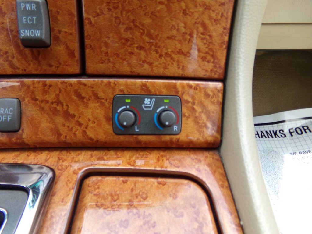 2005 Lexus LS 430 Image 57