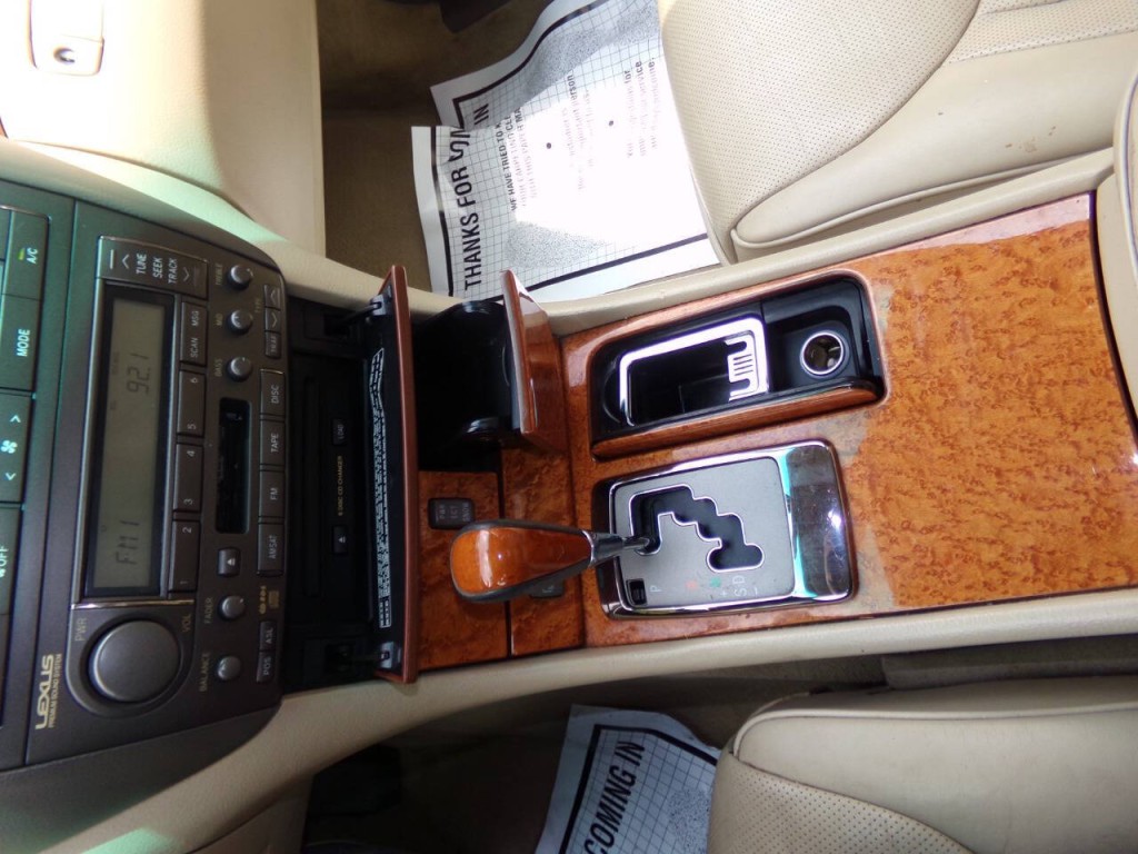 2005 Lexus LS 430 Image 58