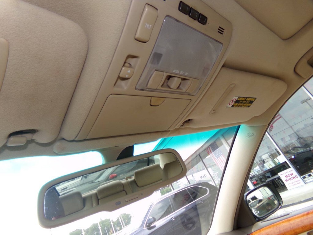 2005 Lexus LS 430 Image 64