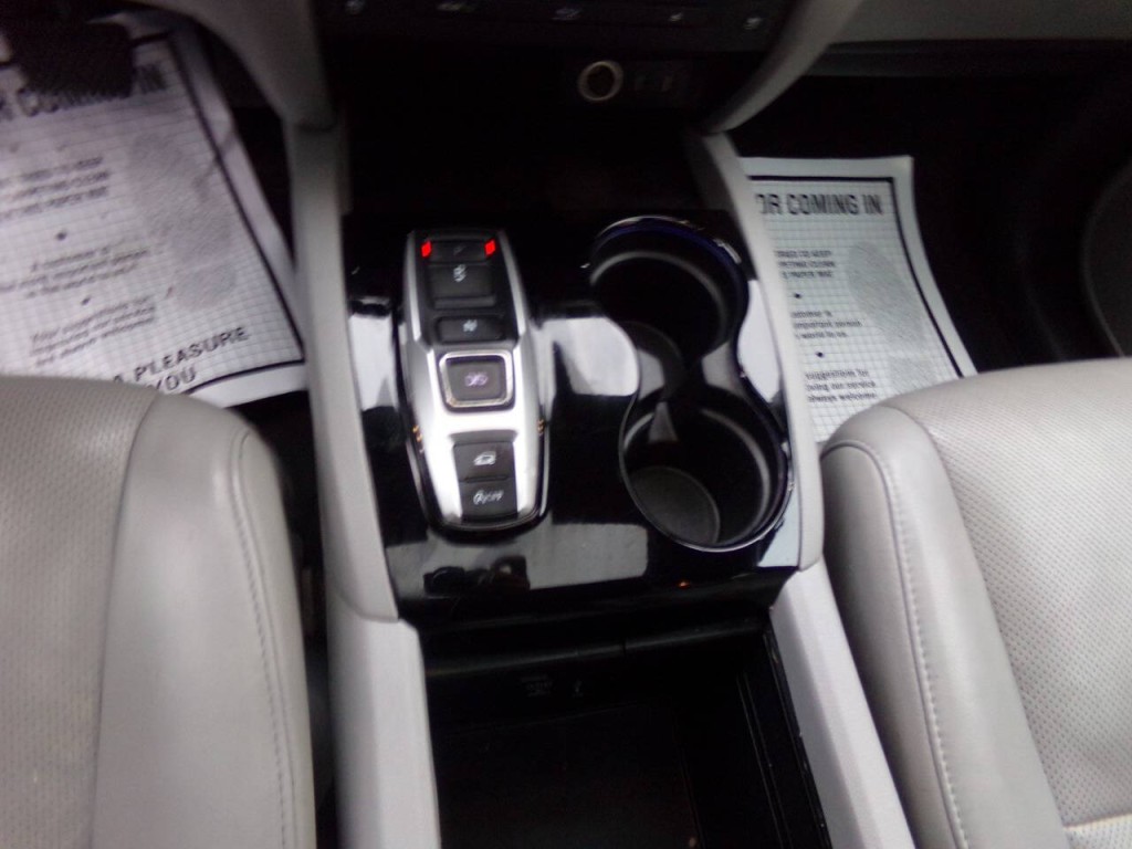 2016 Honda Pilot Image 11