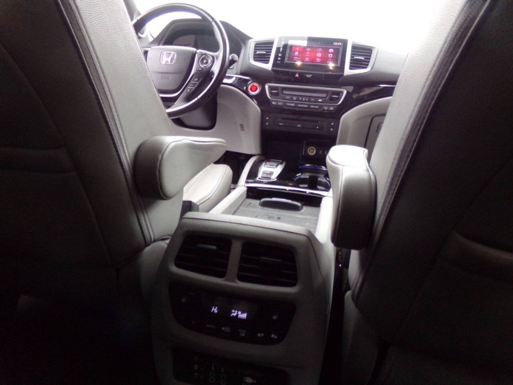 2016 Honda Pilot Image 31