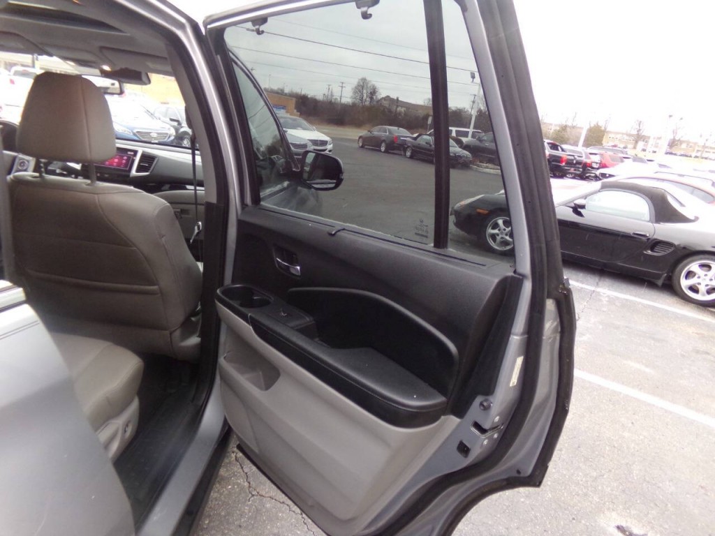 2016 Honda Pilot Image 32