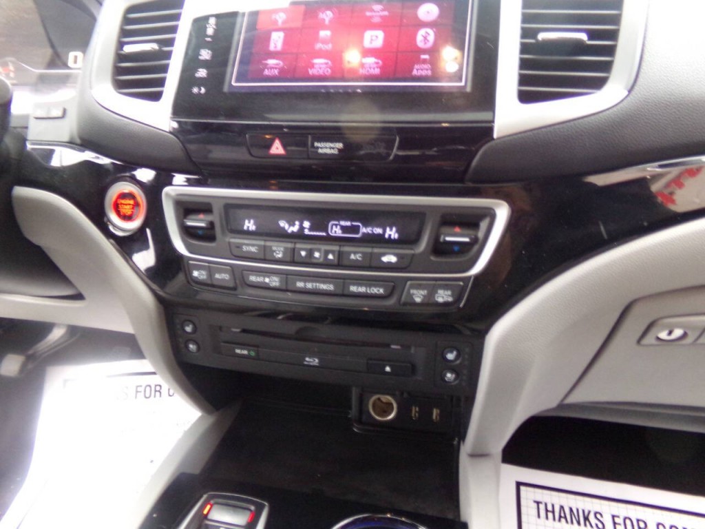 2016 Honda Pilot Image 37