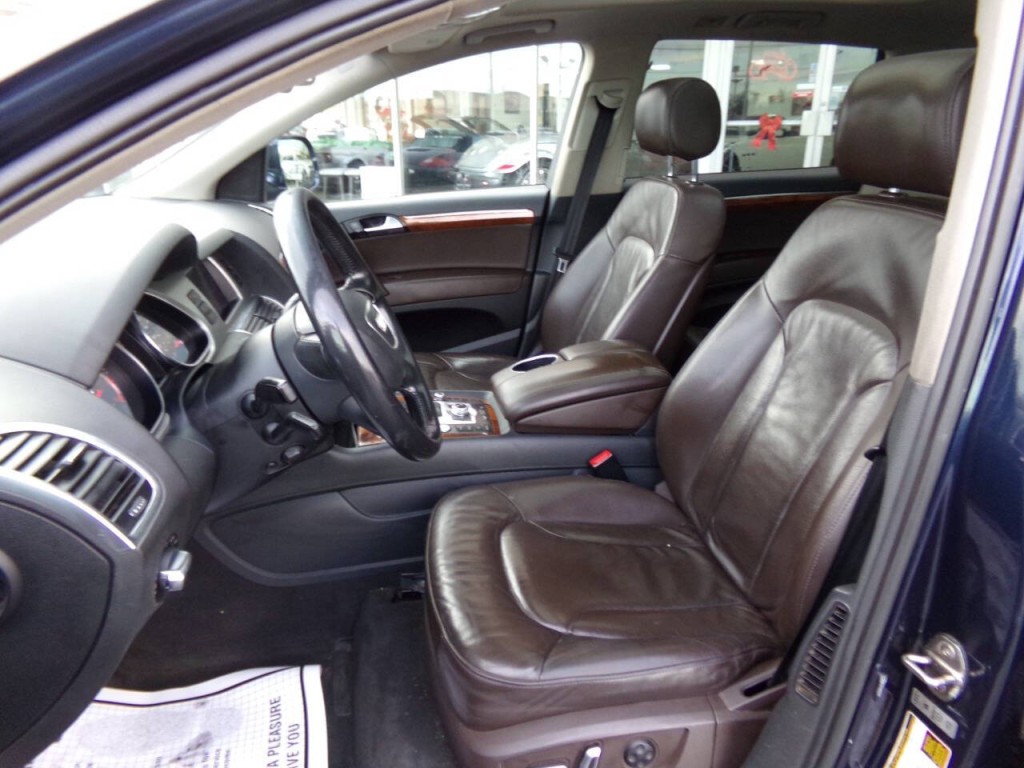 2015 Audi Q7 Image 9