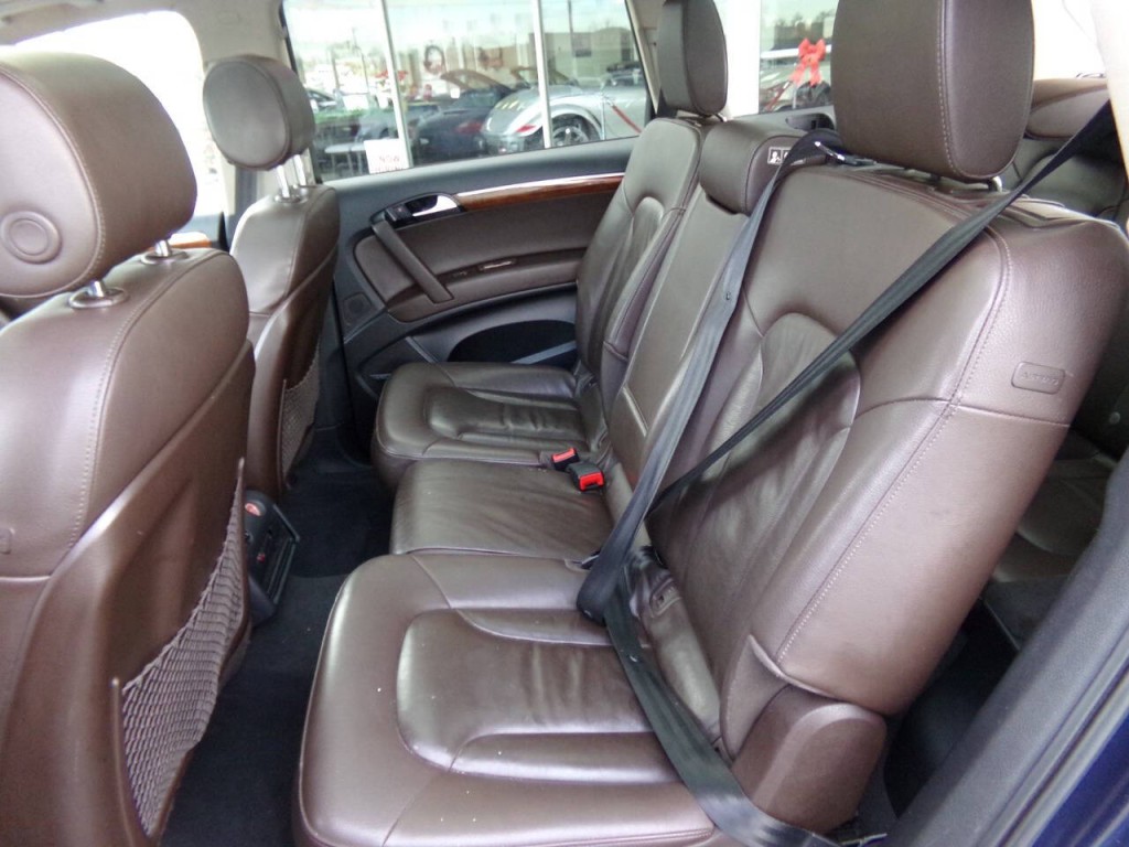 2015 Audi Q7 Image 11