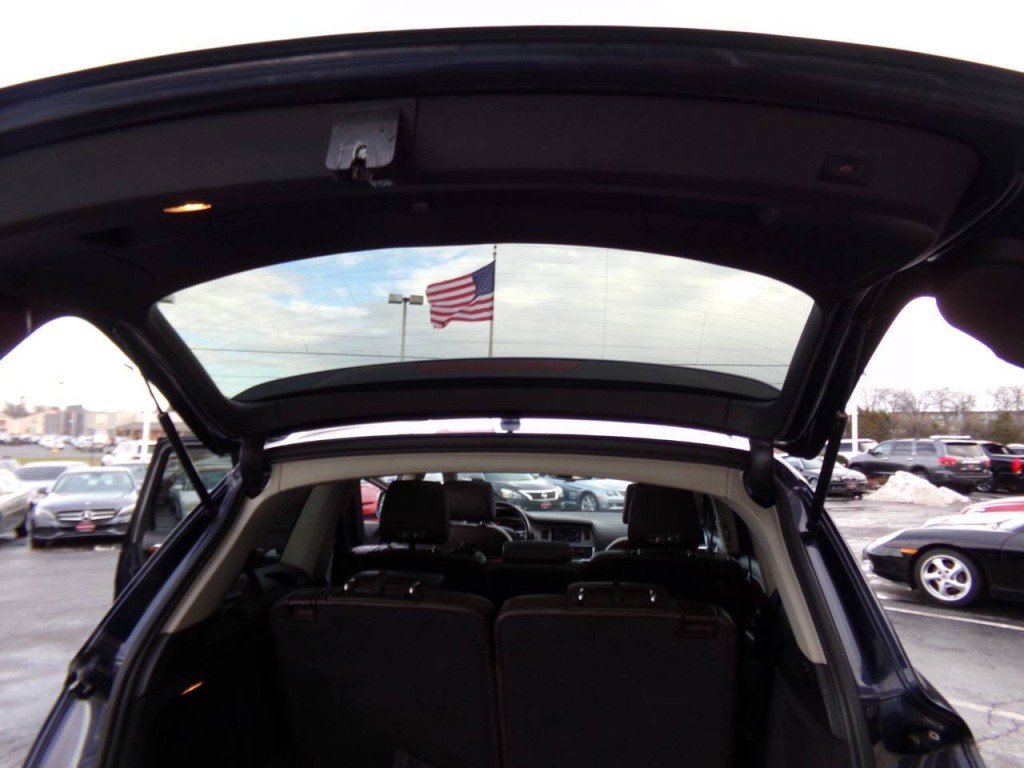 2015 Audi Q7 Image 16