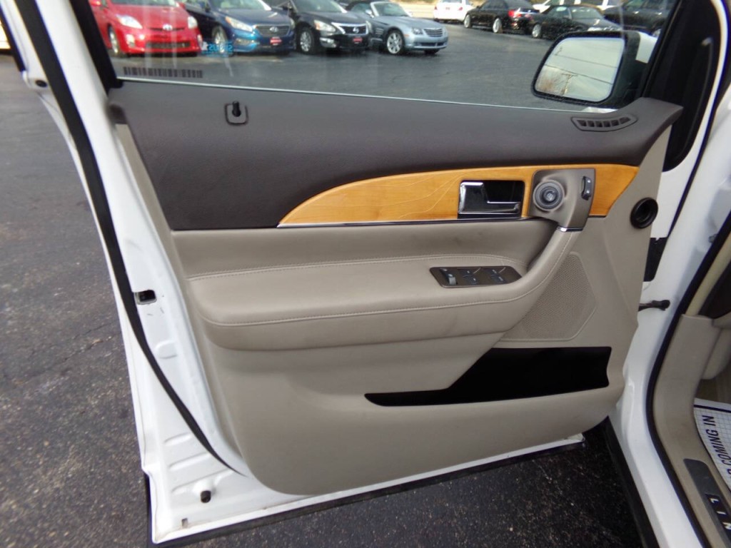 2012 Lincoln MKX Image 12