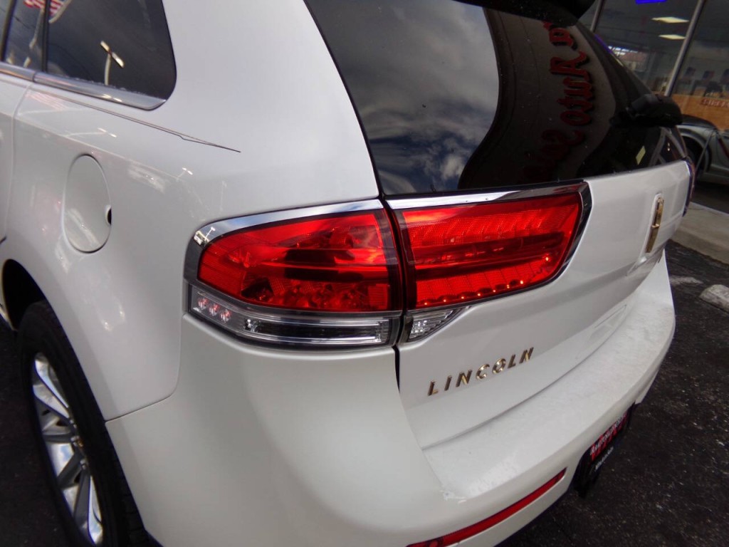 2012 Lincoln MKX Image 18