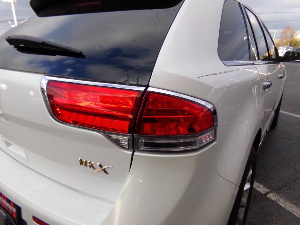 2012 Lincoln MKX Image 20