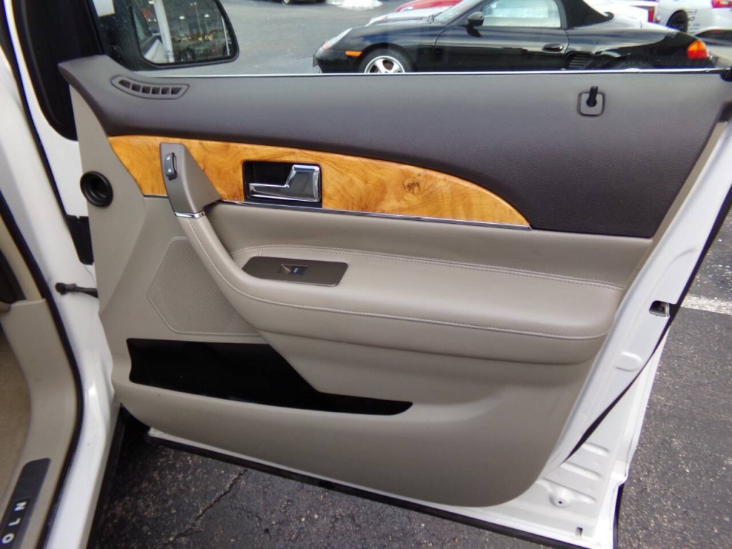 2012 Lincoln MKX Image 30