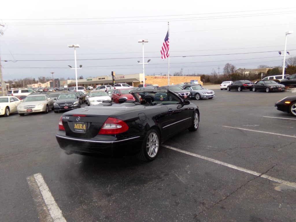 2009 Mercedes-Benz CLK-Class Image 7