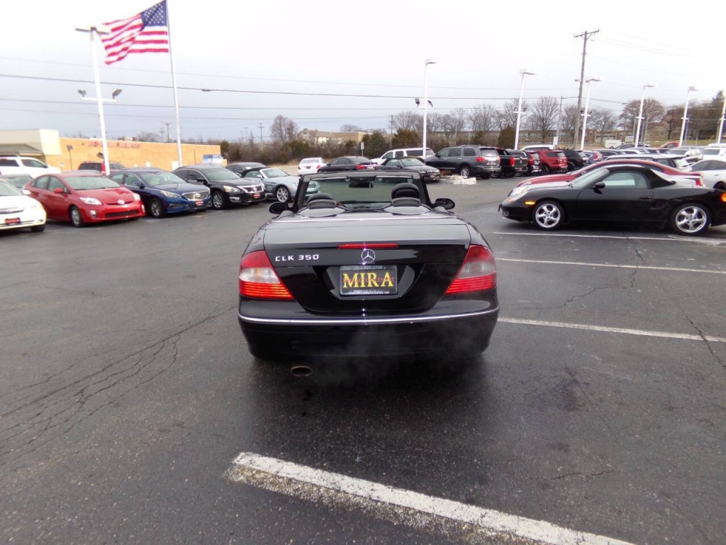 2009 Mercedes-Benz CLK-Class Image 8