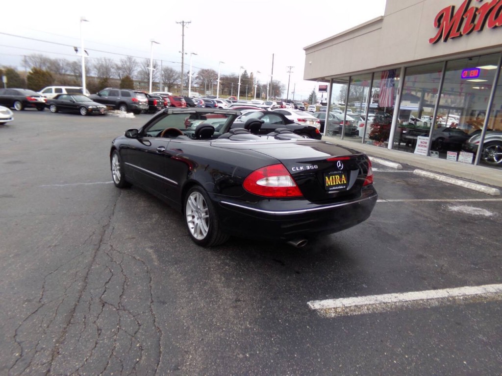 2009 Mercedes-Benz CLK-Class Image 9