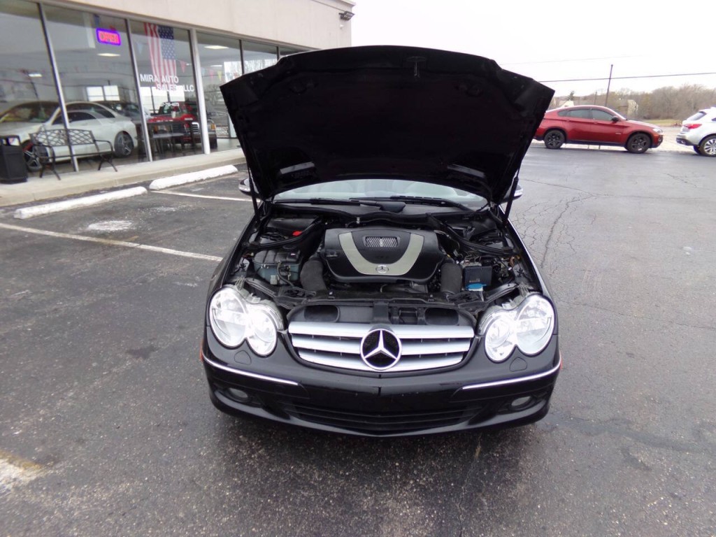 2009 Mercedes-Benz CLK-Class Image 20