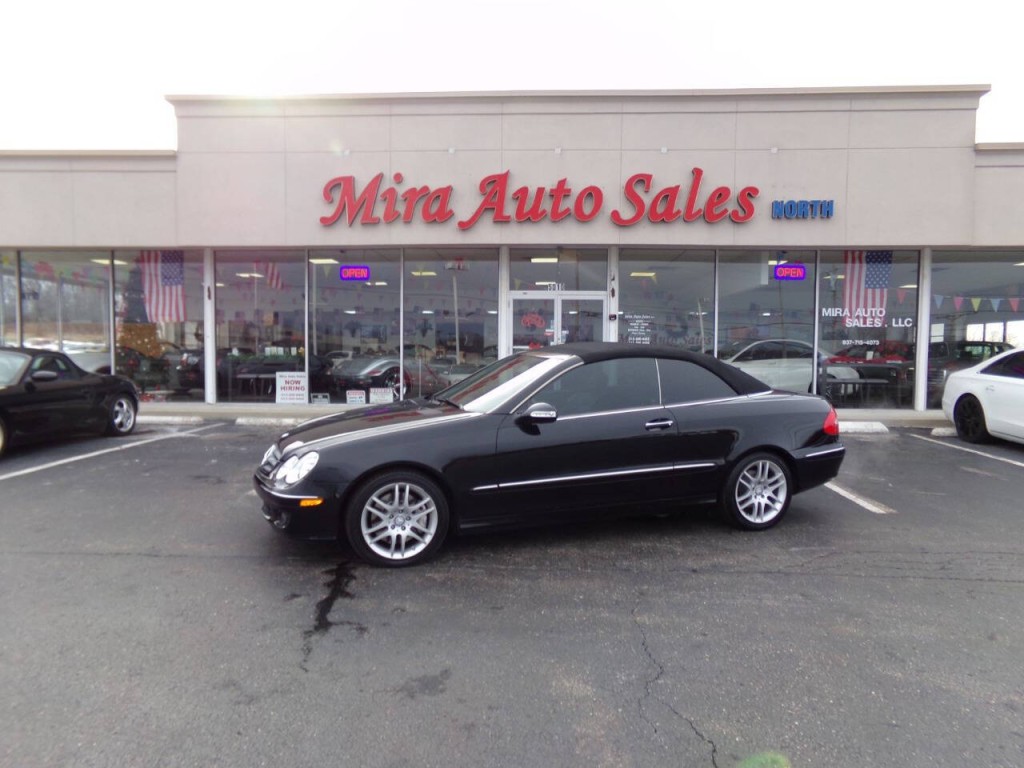 2009 Mercedes-Benz CLK-Class Image 21