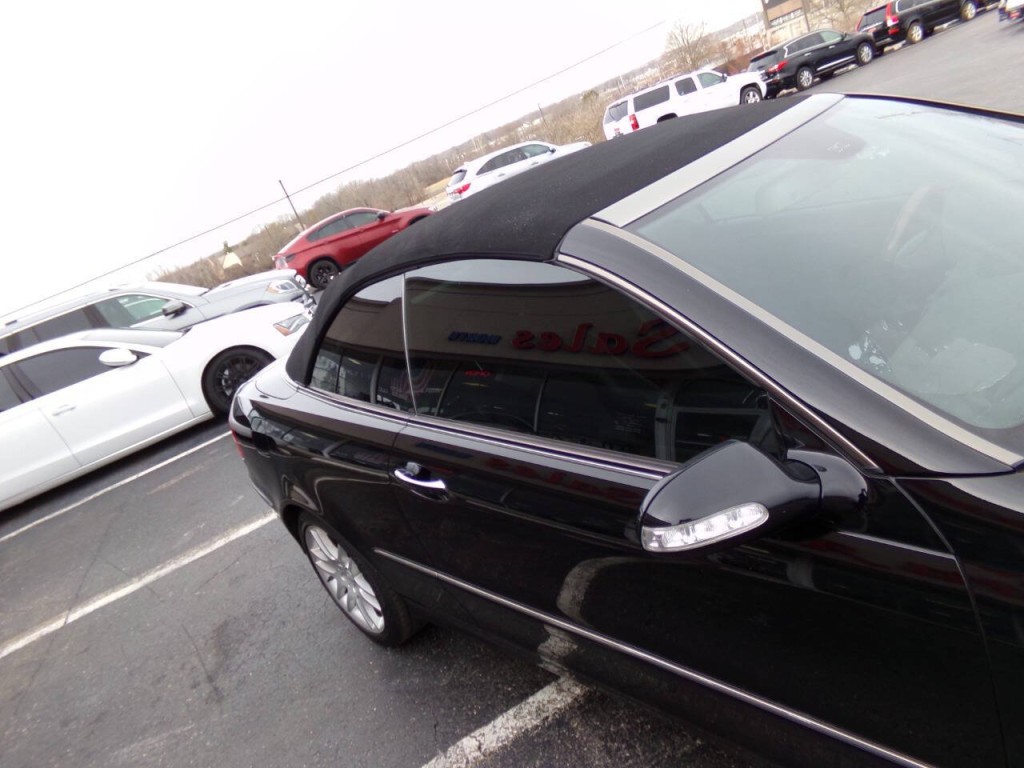 2009 Mercedes-Benz CLK-Class Image 36