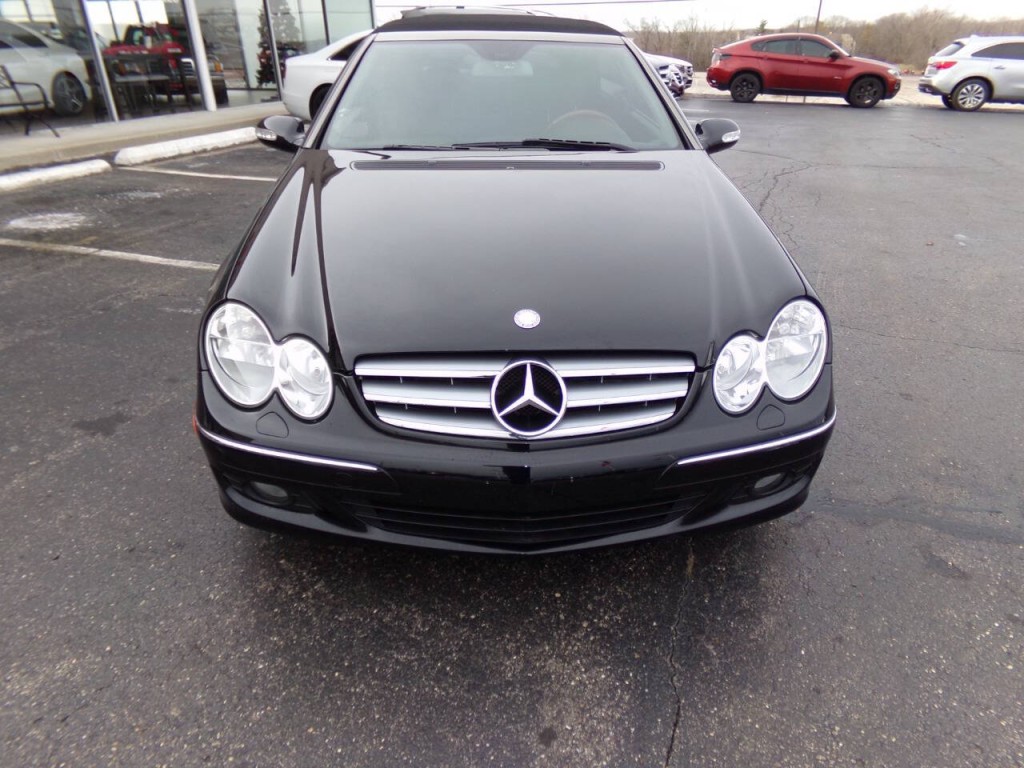 2009 Mercedes-Benz CLK-Class Image 39