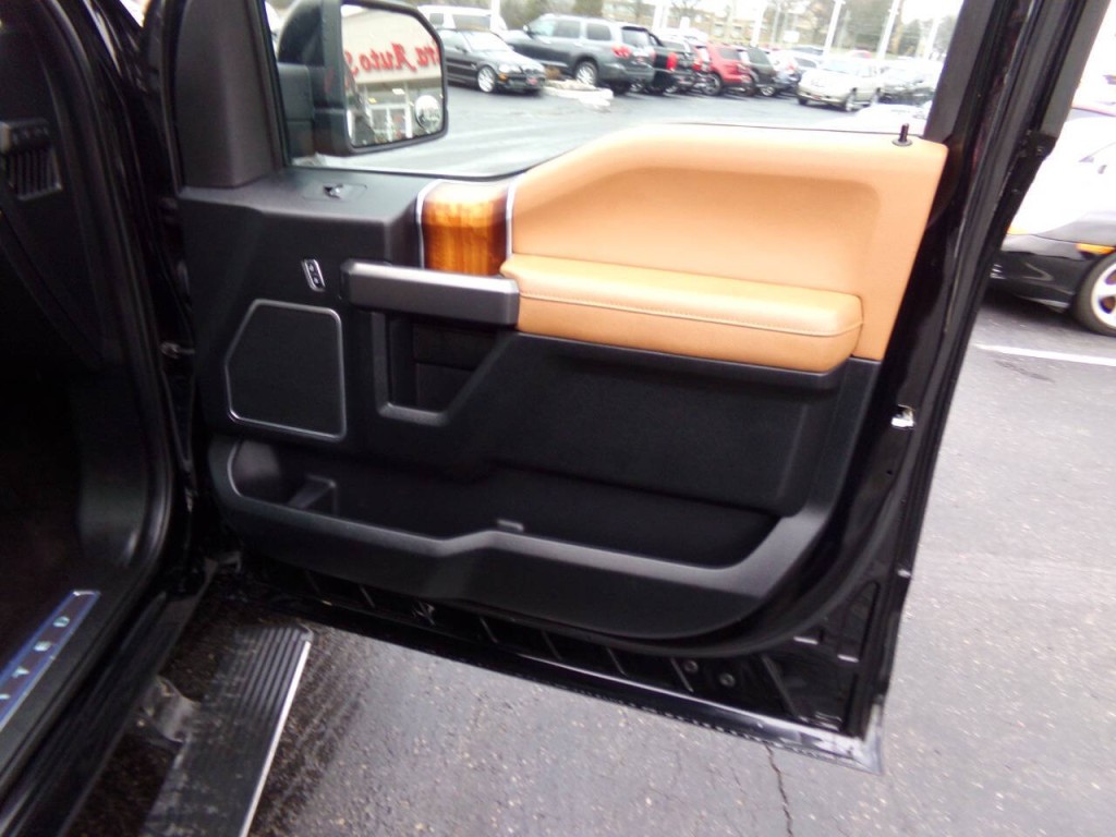 2017 Ford F-150 Image 30