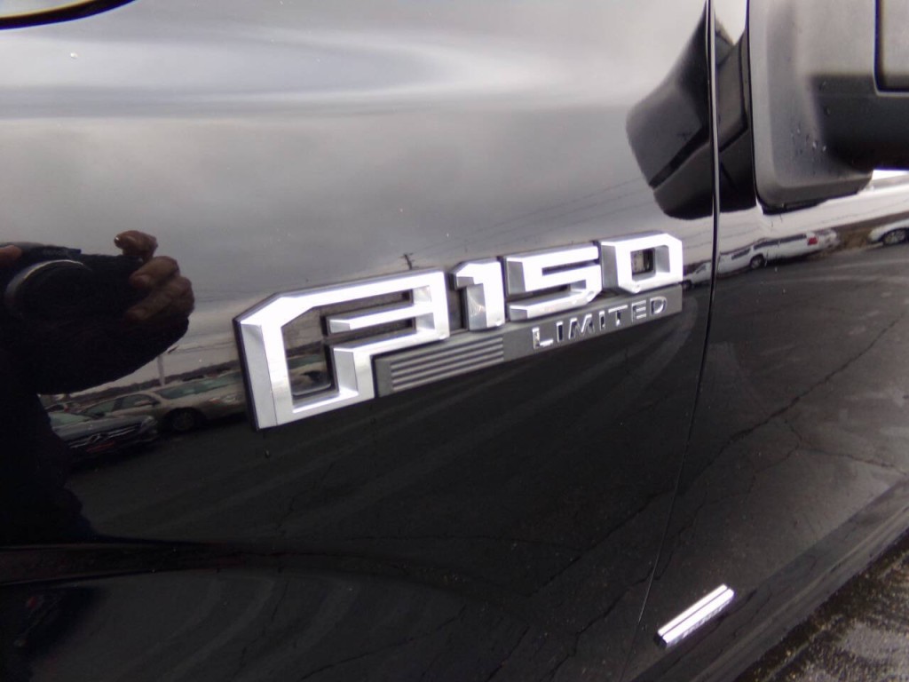 2017 Ford F-150 Image 37