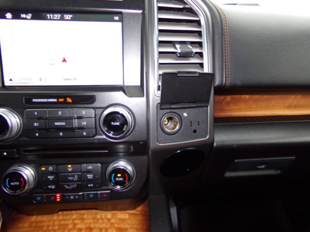 2017 Ford F-150 Image 75