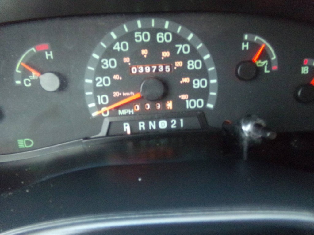 2001 Ford E-Series Image 47