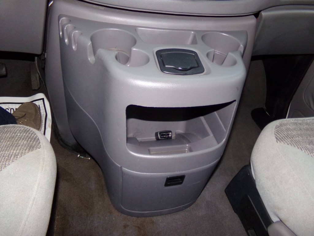 2001 Ford E-Series Image 53