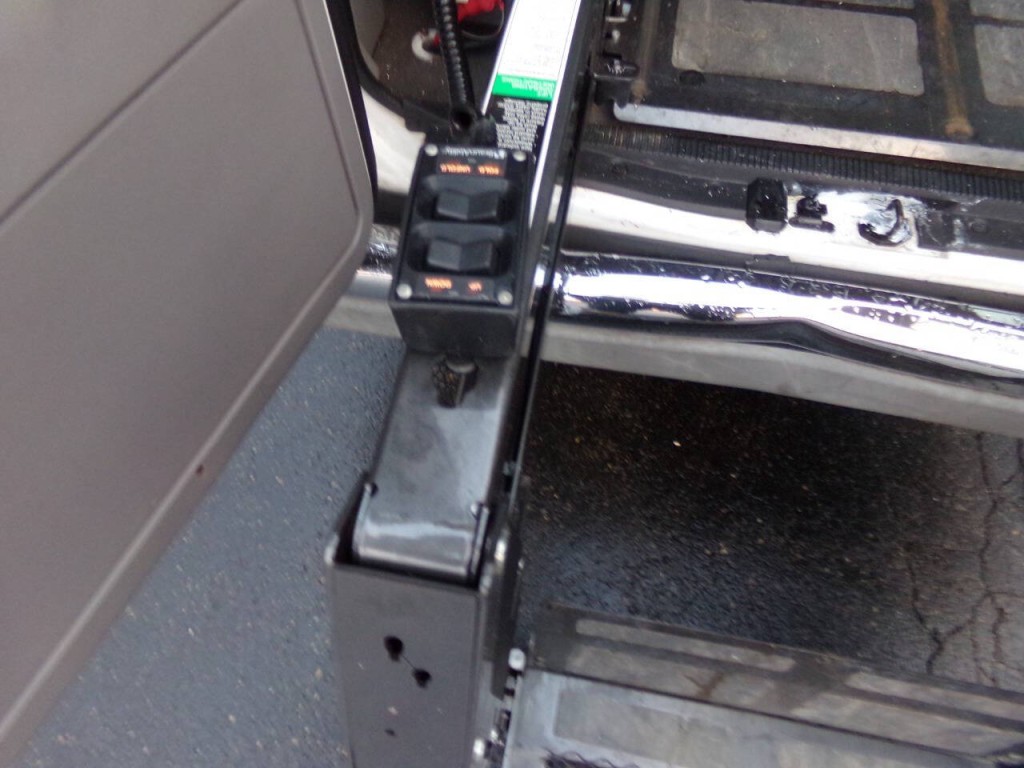 2001 Ford E-Series Image 64