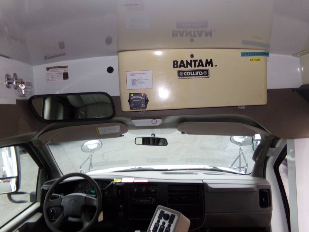 2007 Chevrolet Express Image 21