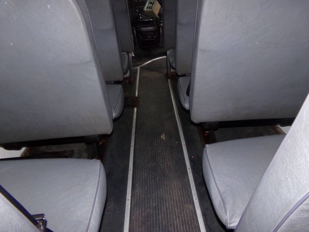 2007 Chevrolet Express Image 34