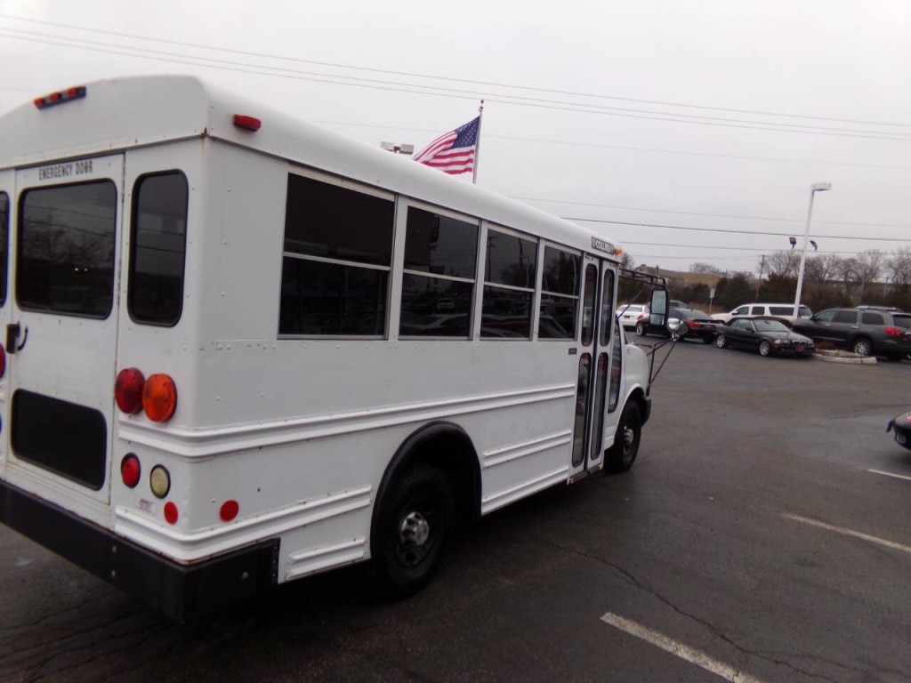 2007 Chevrolet Express Image 60