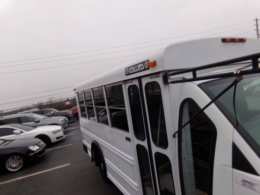 2007 Chevrolet Express Image 62