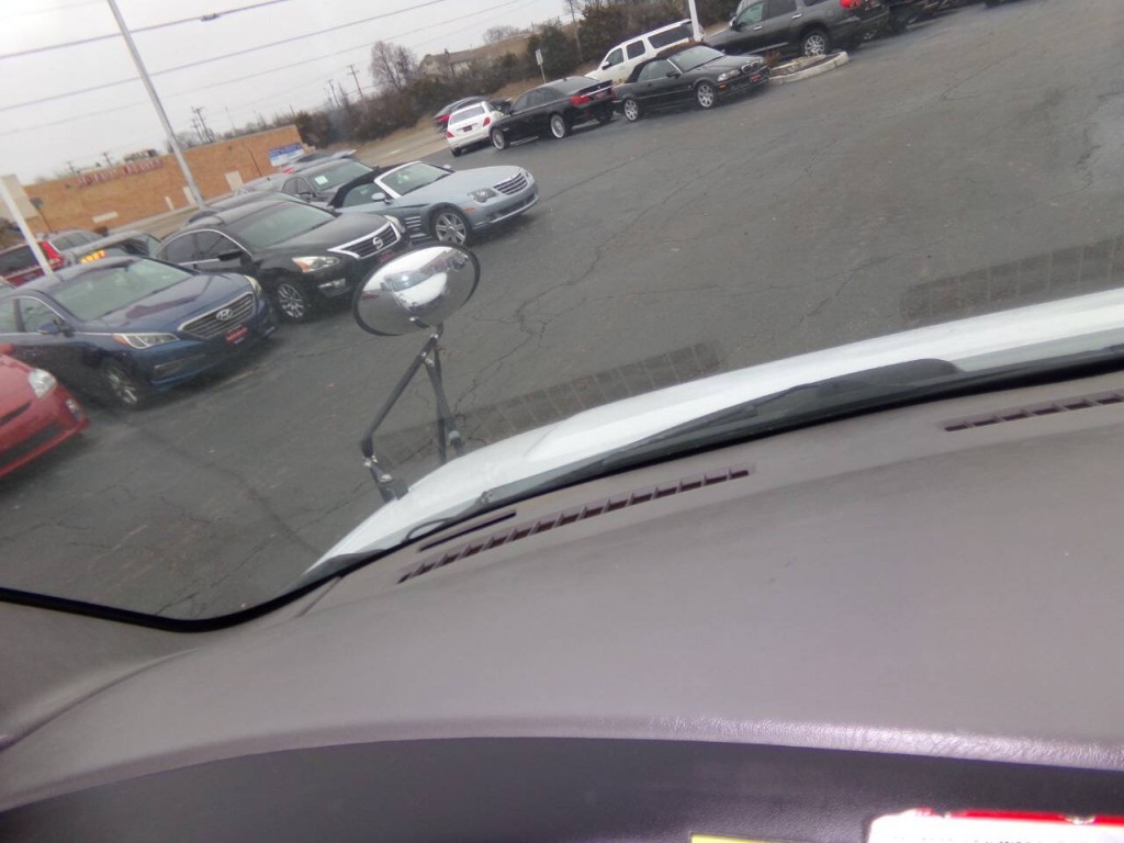 2007 Chevrolet Express Image 70