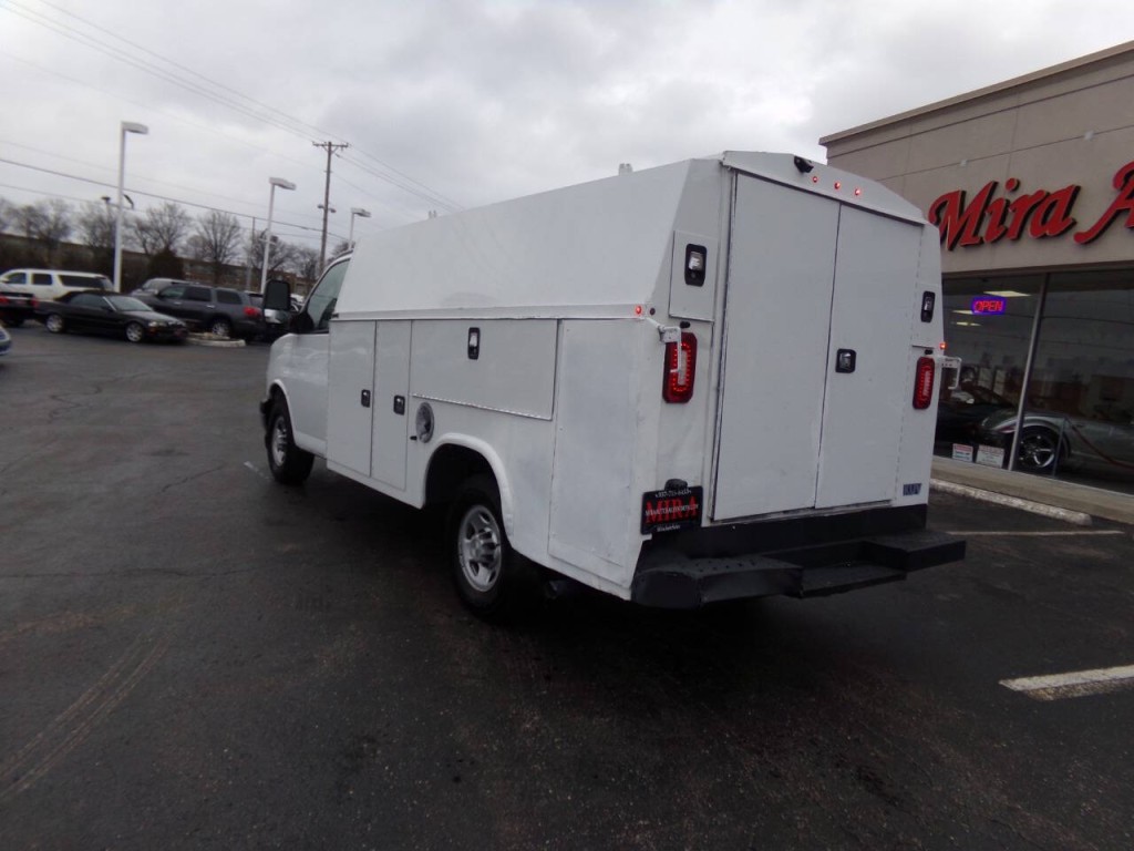 2019 Chevrolet Express Image 8