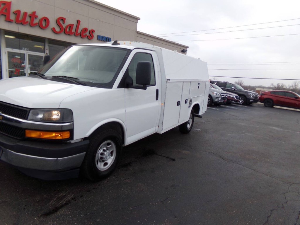 2019 Chevrolet Express Image 21