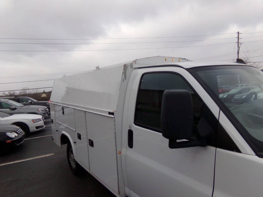 2019 Chevrolet Express Image 35