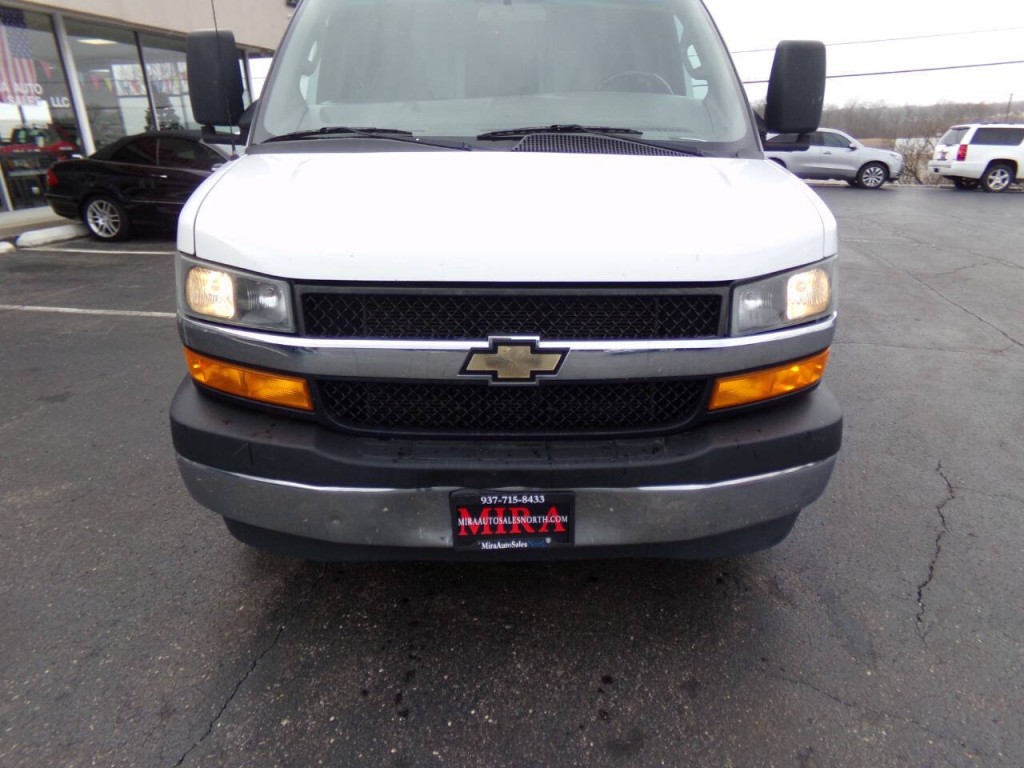 2019 Chevrolet Express Image 38