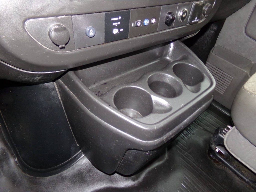 2019 Chevrolet Express Image 46