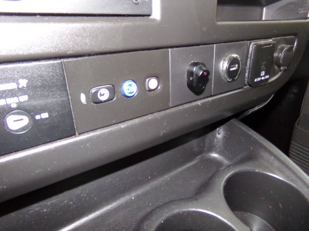 2019 Chevrolet Express Image 48