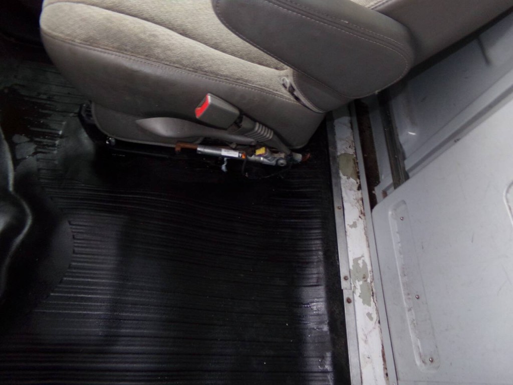 2019 Chevrolet Express Image 52