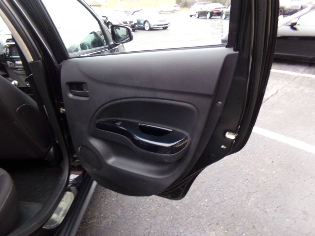 2019 Mitsubishi Mirage Image 24